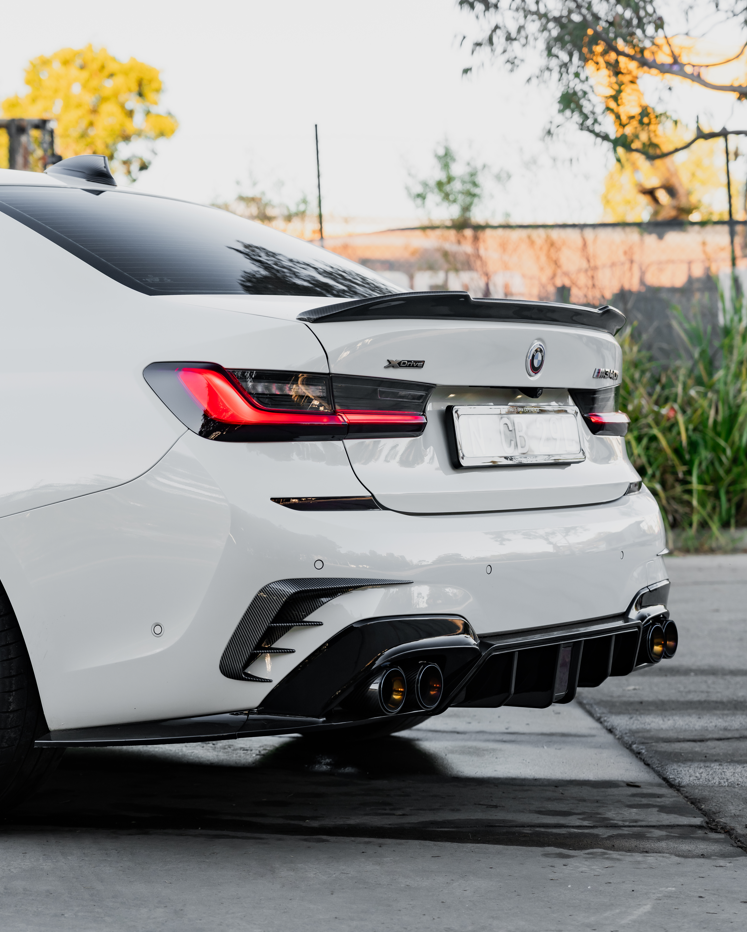 Competition Style Rear Diffuser with LED (Gloss Black) for 19-22 BMW 3 Series G20 (M-Sport)