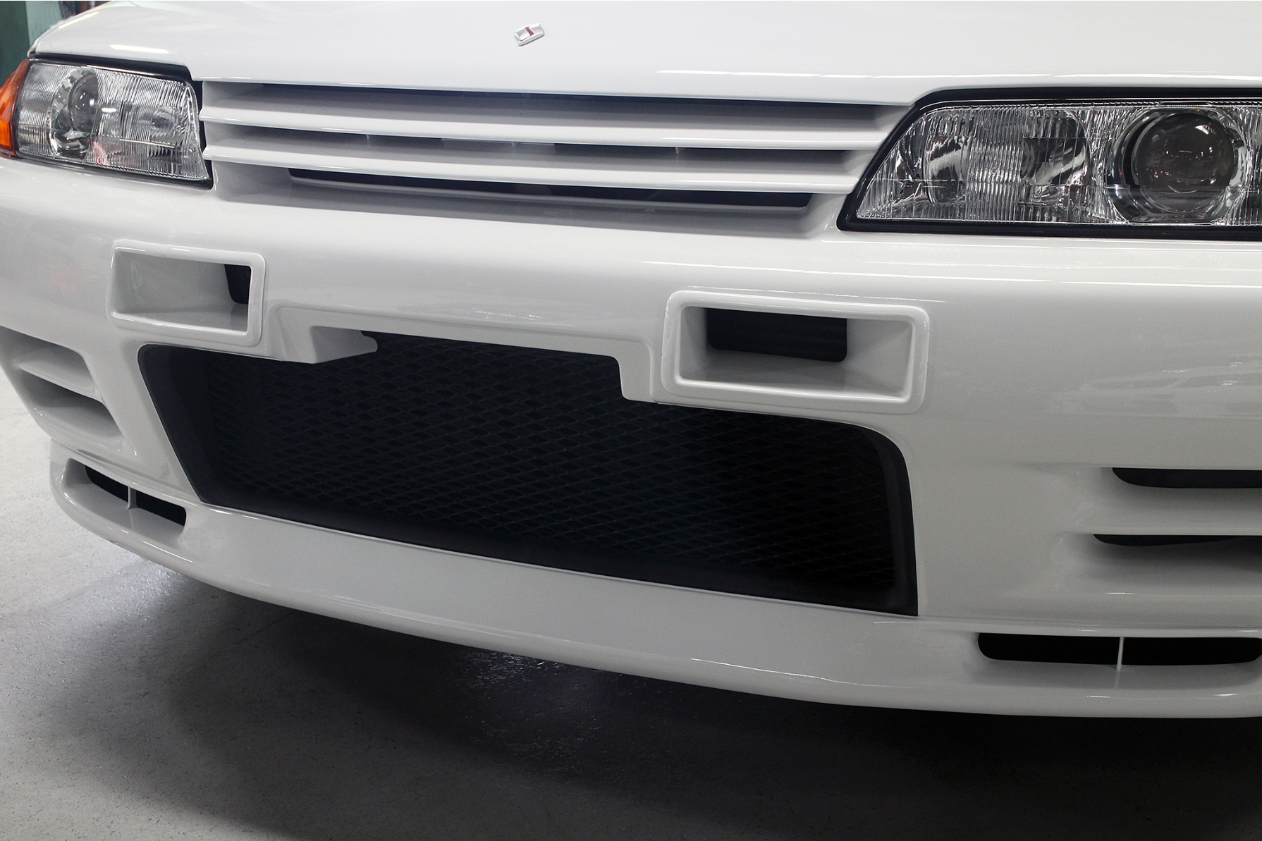 N1 Style Front Bumper Duct for 89-94 Nissan R32 GTR
