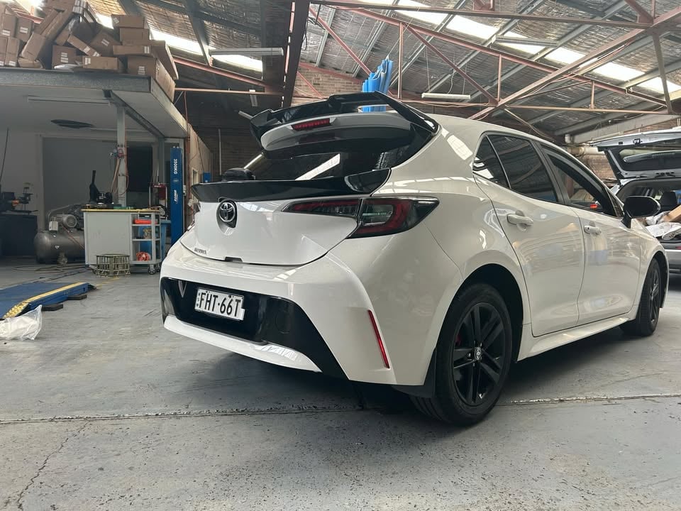 Euro Design Trunk Spoiler (Gloss Black) for 18+ Toyota Corolla (Hatch)