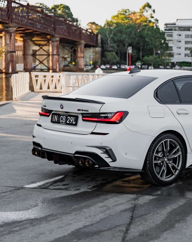 Competition Style Rear Diffuser with LED (Gloss Black) for 19-22 BMW 3 Series G20 (M-Sport)