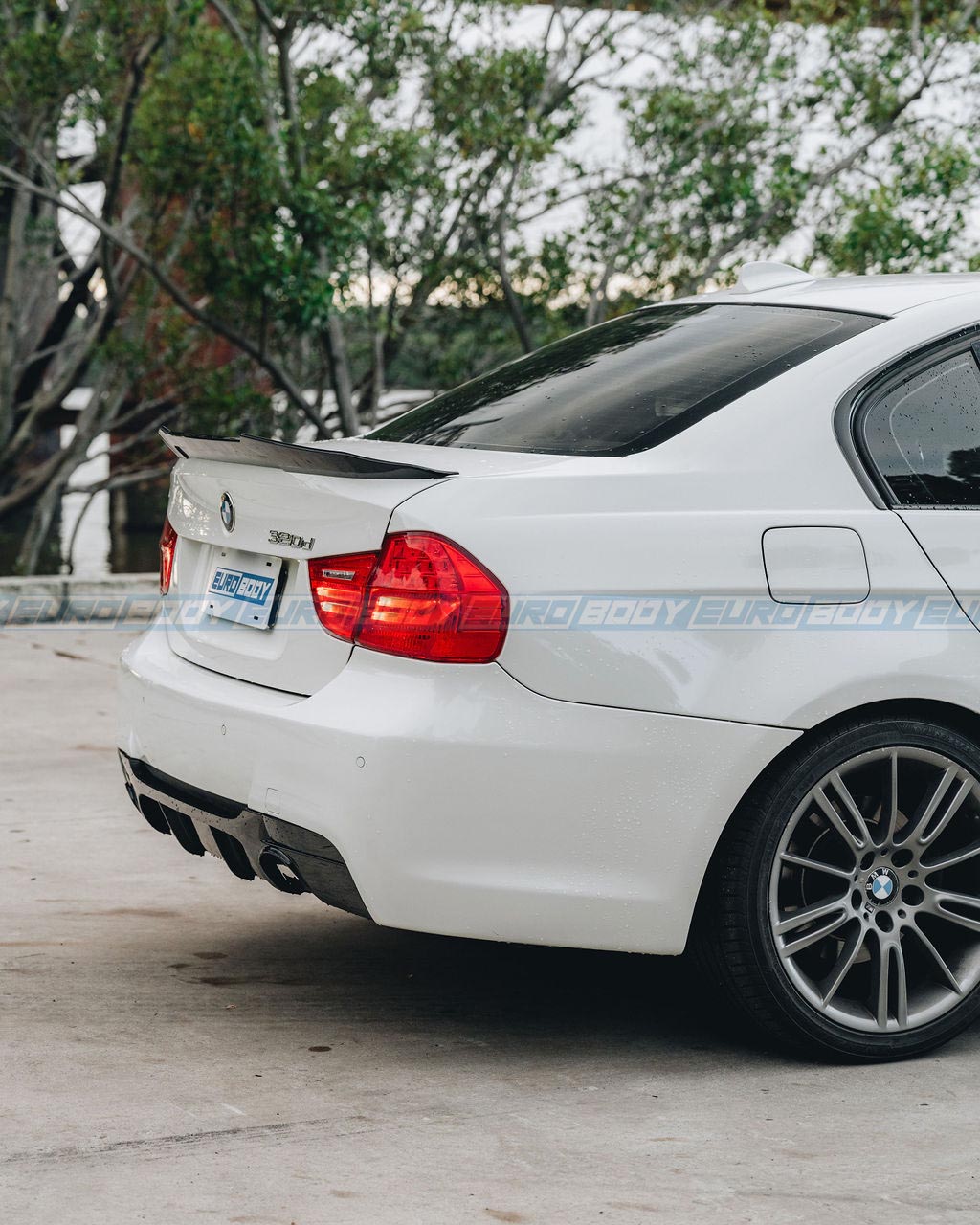 M-Performance Style Rear Diffuser (Gloss Black) for 05-11 BMW 3 Series E90/E92/E93 (M-Sport)