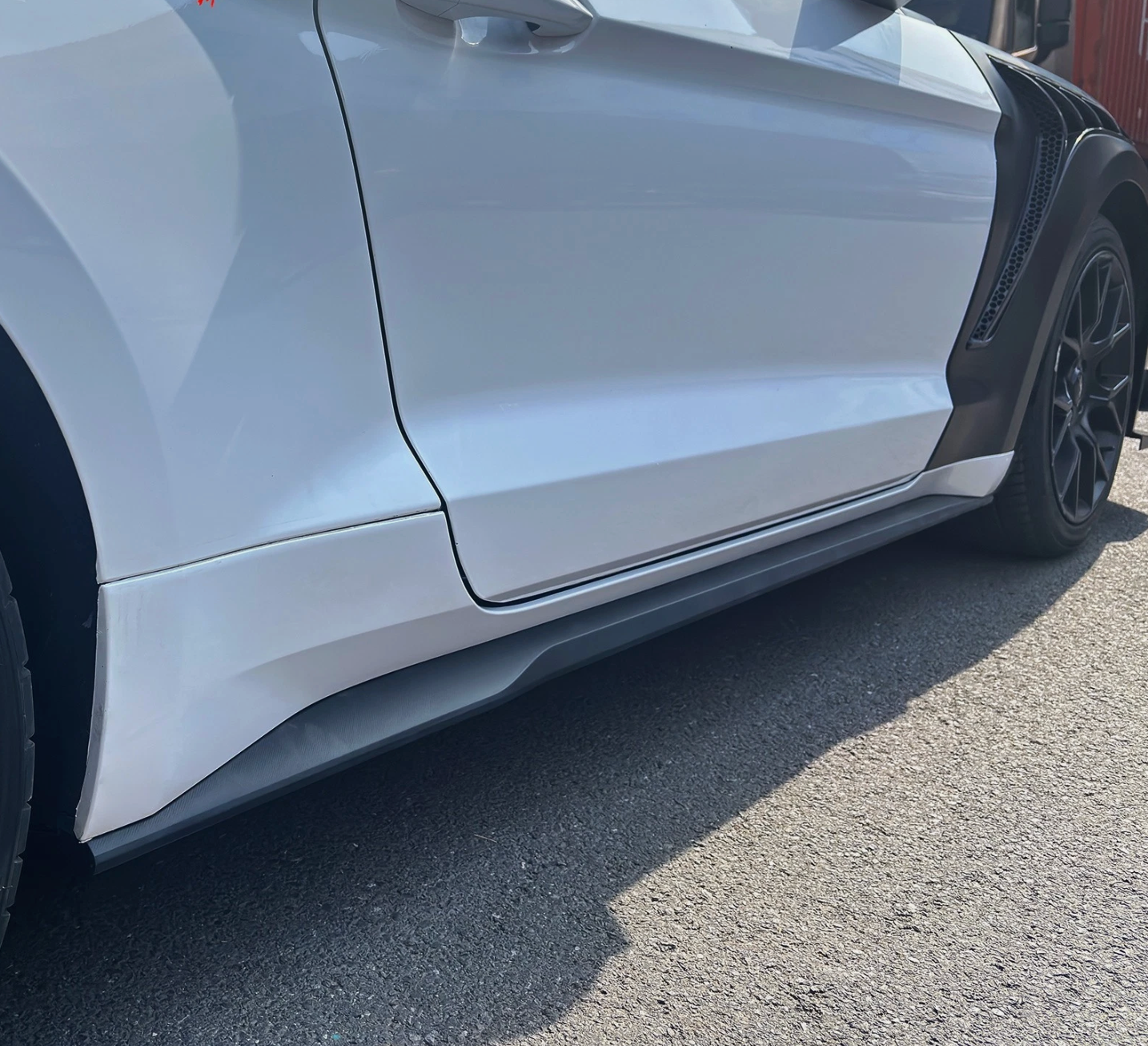 Dark Horse Style Side Skirts for 15-23 Ford Mustang FM/FN